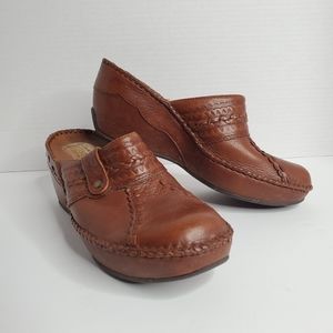 Clark's Artisan collection brown leather clog/mule